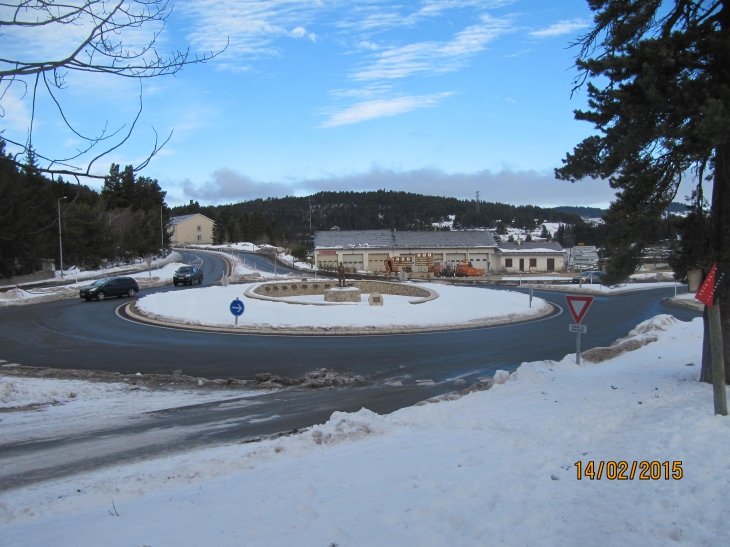 Rond point de la DDE - Mont-Louis