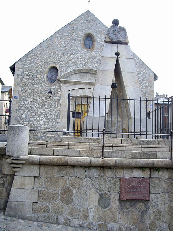 L'entrée de l'église - Mont-Louis