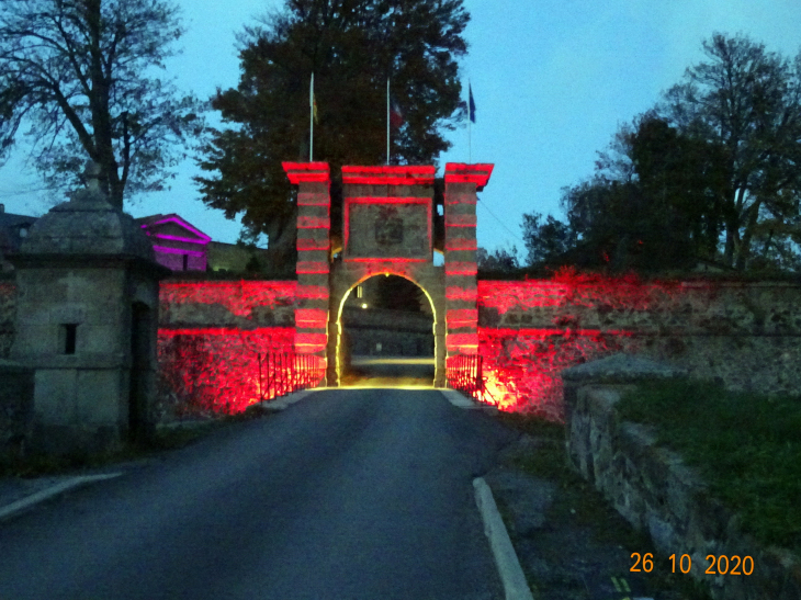 Eclairage de entrée de mont-louis octobre 2020 !