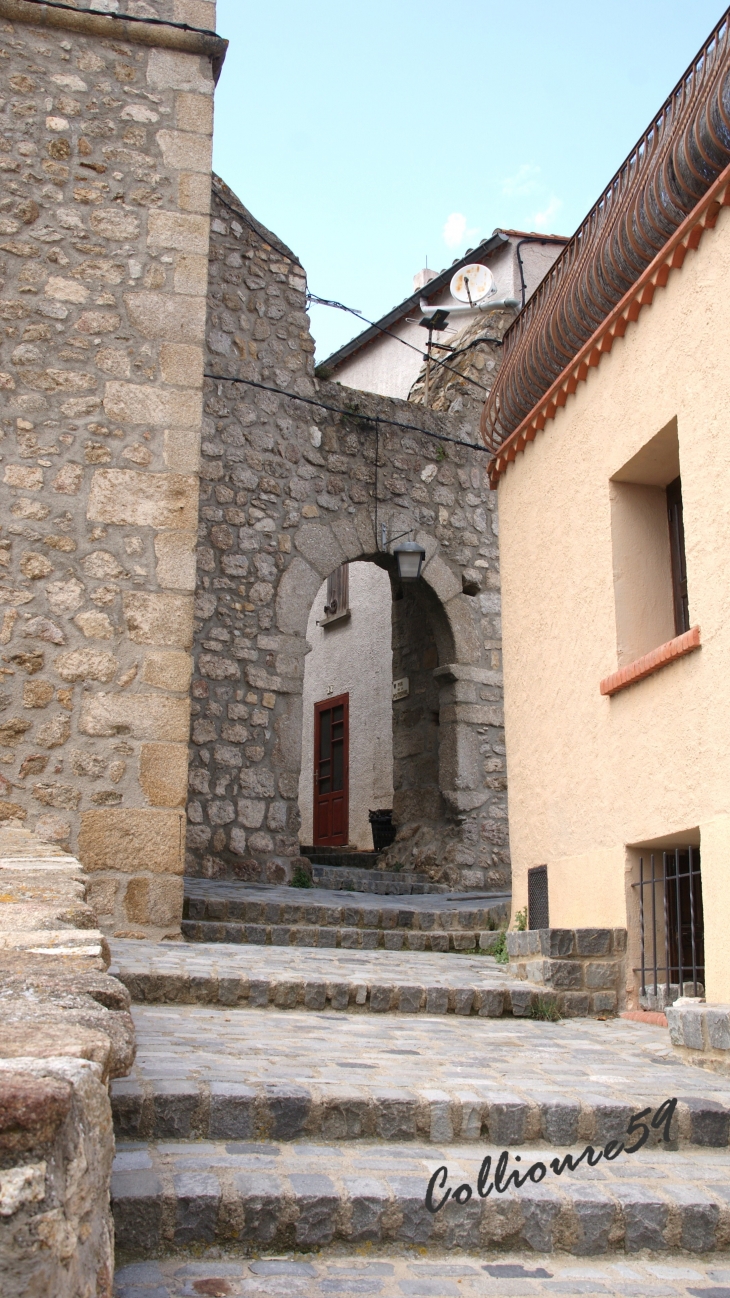  - Montalba-le-Château