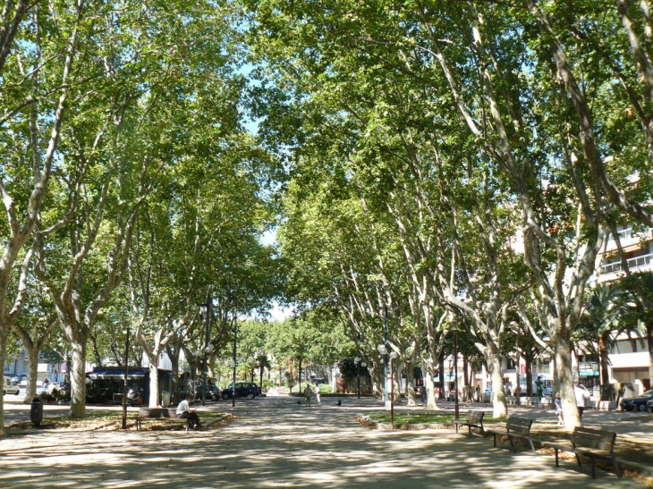 Square Bir - Hakeim - Perpignan