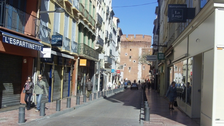 Rue Louis Blanc - Perpignan