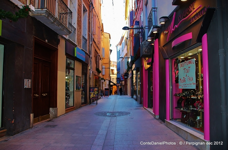 RUES DE LA VILLE  - Perpignan