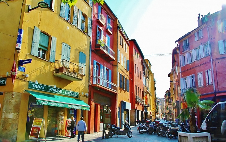 RUE DE PERPIGNAN