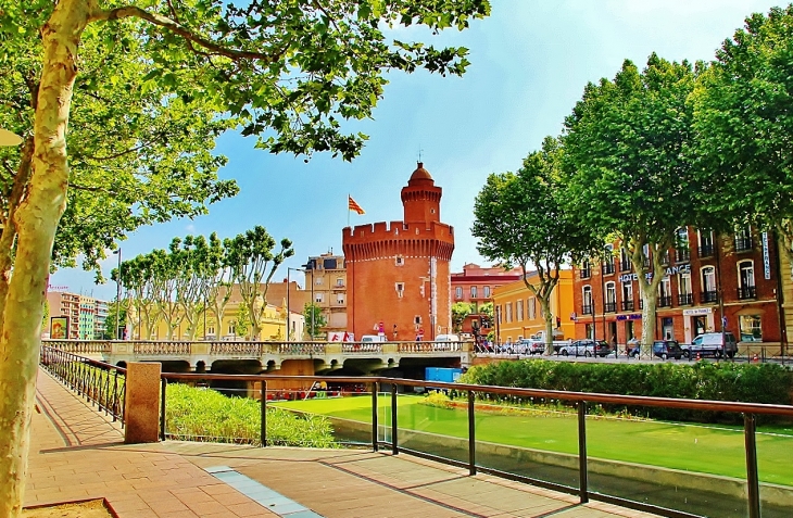 CASTILLET  - Perpignan