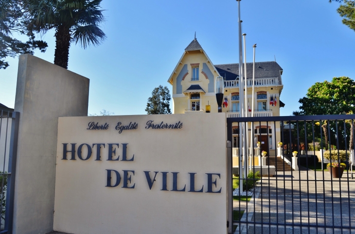 Hotel-de-Ville - Pézilla-la-Rivière