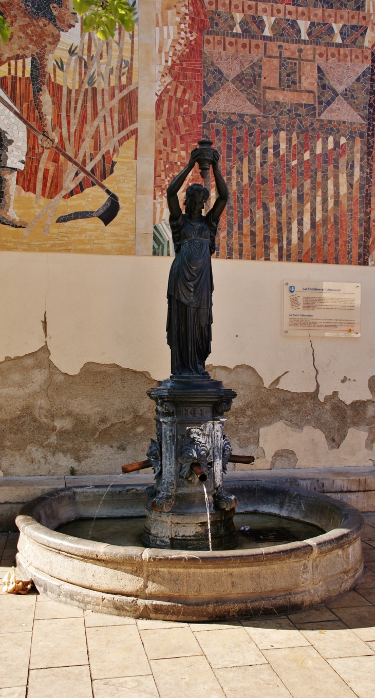 Fontaine - Pézilla-la-Rivière