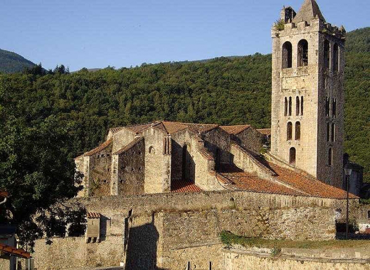 L'église vue du fort Lagarde - Prats-de-Mollo-la-Preste