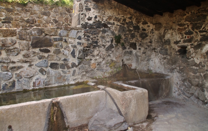 Fontaine Abreuvoir - Prats-de-Sournia