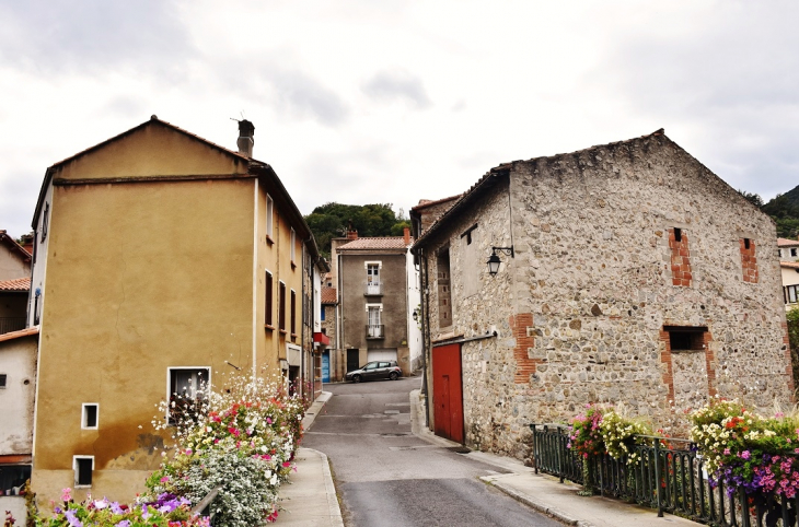 La Commune - Ria-Sirach