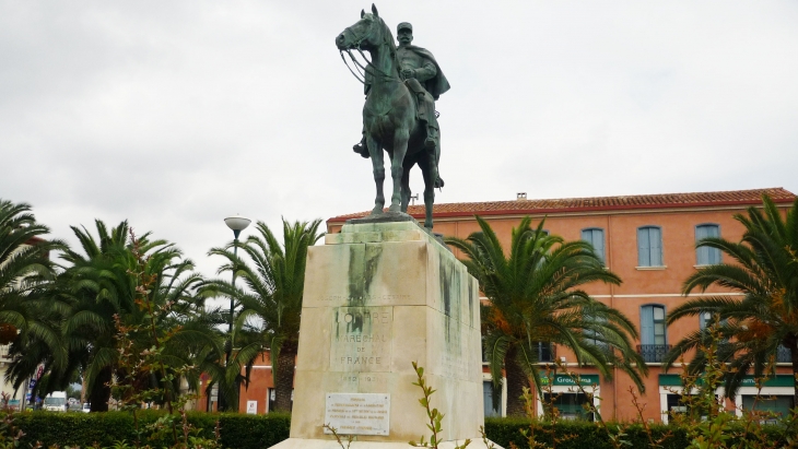 Statue Joffre - Rivesaltes