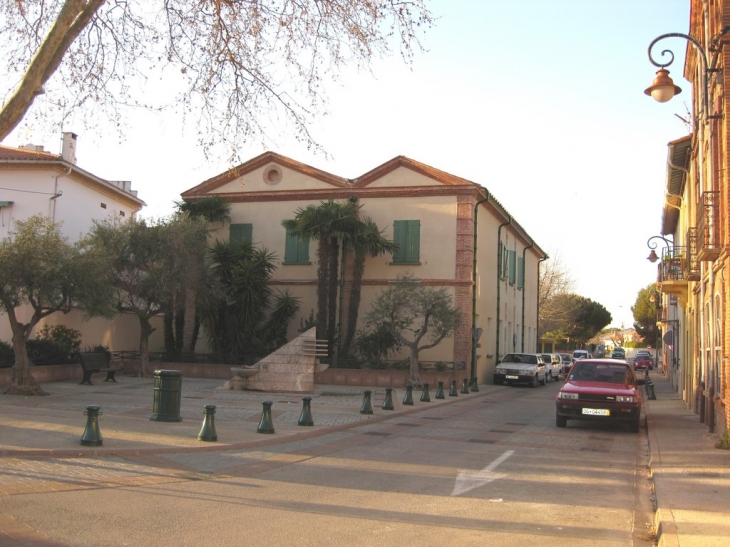 Rue St-Cyprien village - Saint-Cyprien