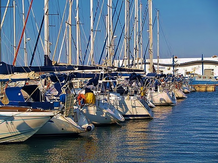 VOILIERS PORT - Saint-Cyprien