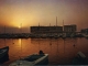 Photo suivante de Saint-Cyprien Le Port au crépuscule (carte postale de 1970)