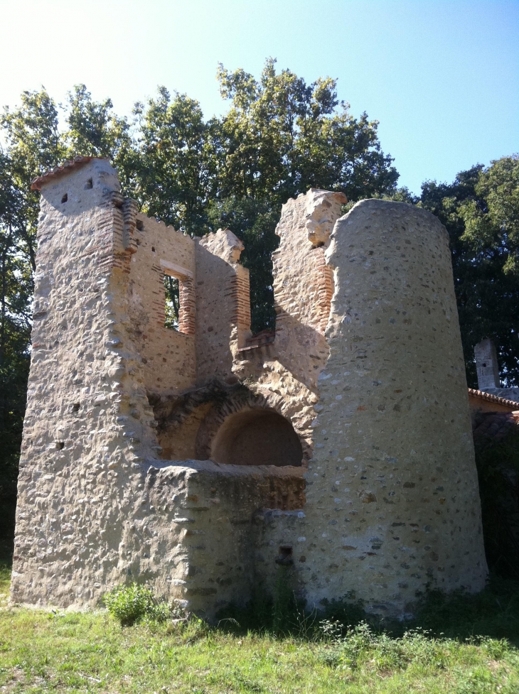 Ancienne chapelle près du Mas Cabane - Saint-Génis-des-Fontaines