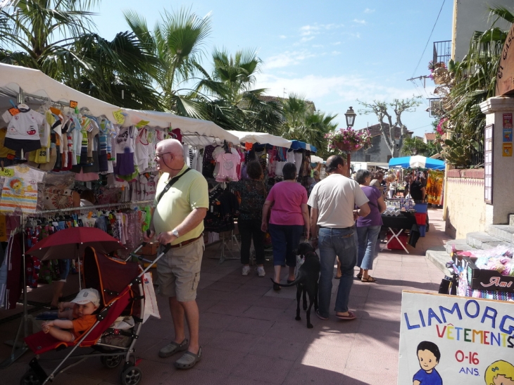 Le marché - Saint-Hippolyte