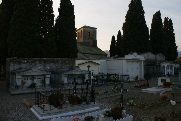 CIMETIERE  Photo  M.  R. - Saint-Jean-Pla-de-Corts