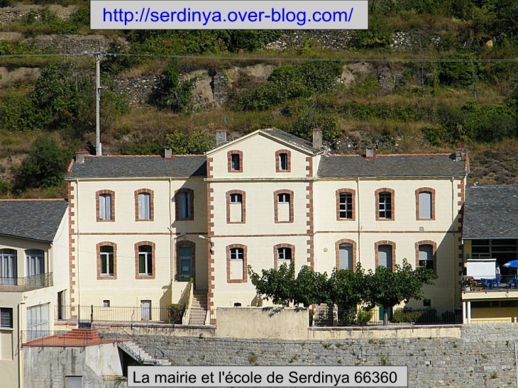 La mairie de Serdinya