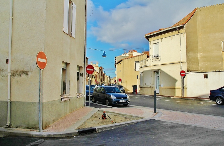 AV DE PERPIGNAN - Villelongue-de-la-Salanque