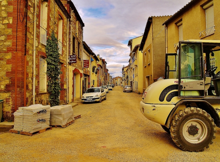 AVENUE DE PERPIGNAN - Villelongue-de-la-Salanque