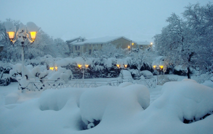 Ancienne salle des fetes sous la neige - Villelongue-dels-Monts