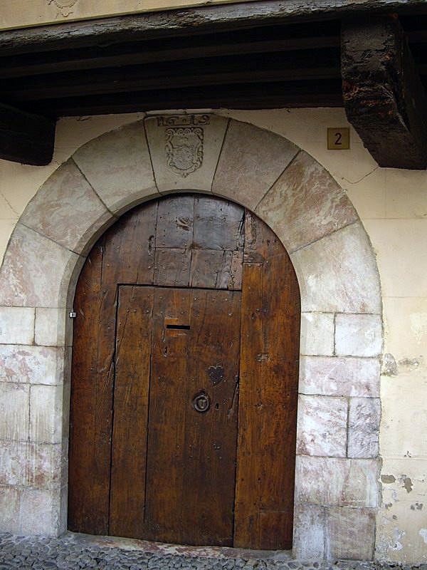 Porte de maison - Vinça