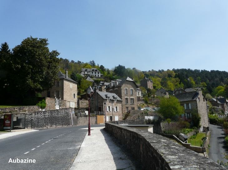 Le village  Crédit :André Pommiès - Aubazines