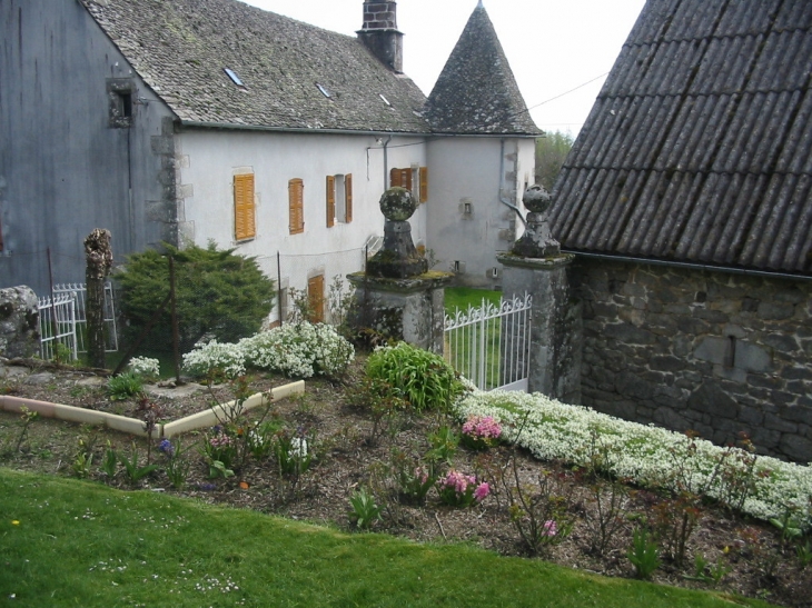 Ses maisons datant du XVIII° siècle - Auriac