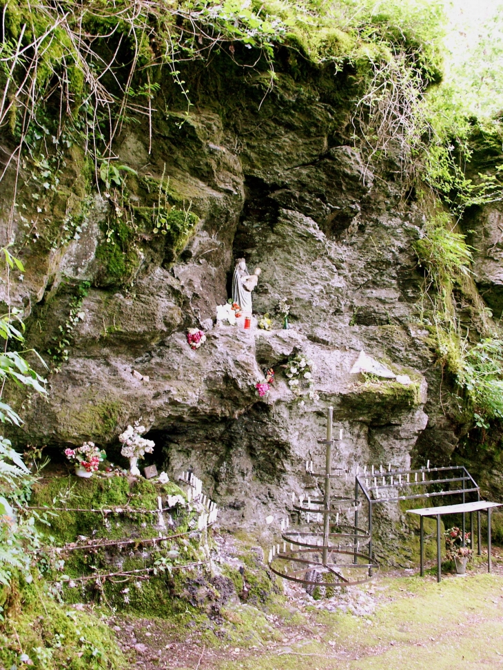 La grotte de la chapelle 