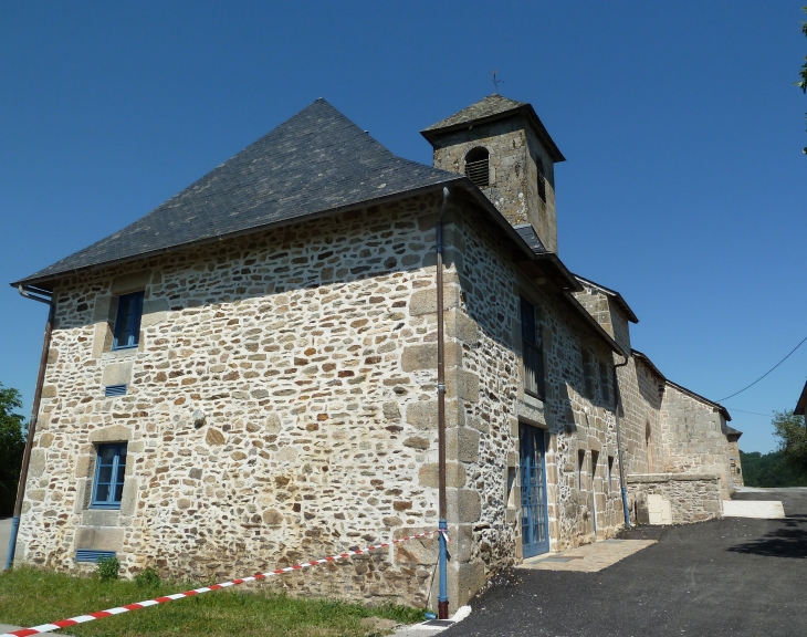 Maison attenante à l'église. - Beaumont