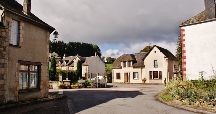 Le Village - Champagnac-la-Noaille