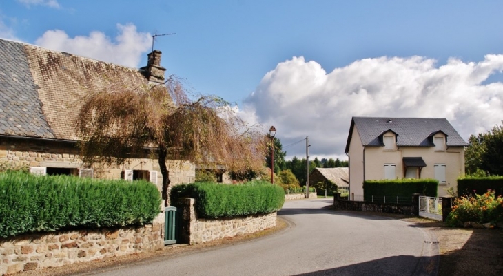 Le Village - Champagnac-la-Noaille