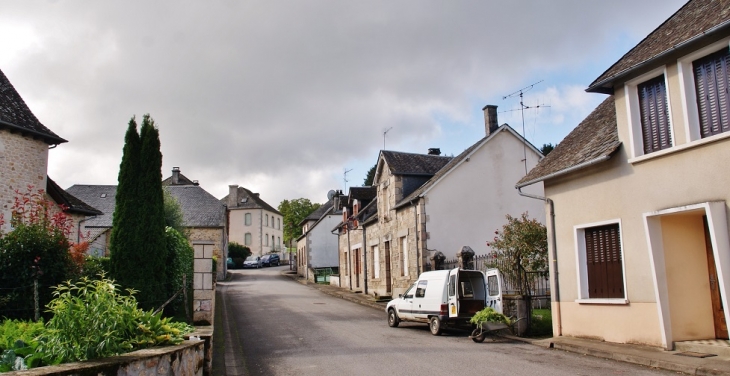 Le Village - Champagnac-la-Noaille