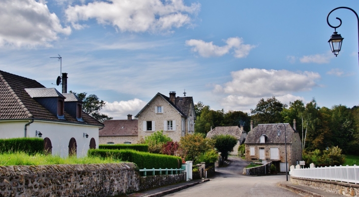 Le Village - Champagnac-la-Prune