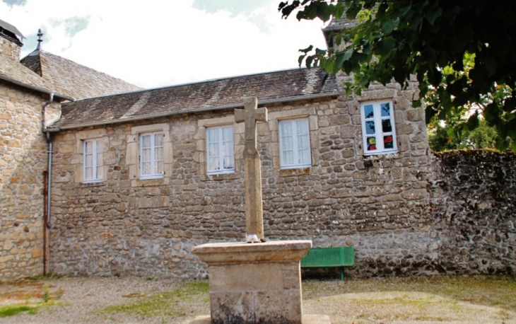 Croix - Champagnac-la-Prune