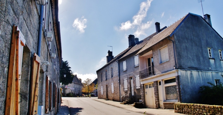 Le Village - Clergoux