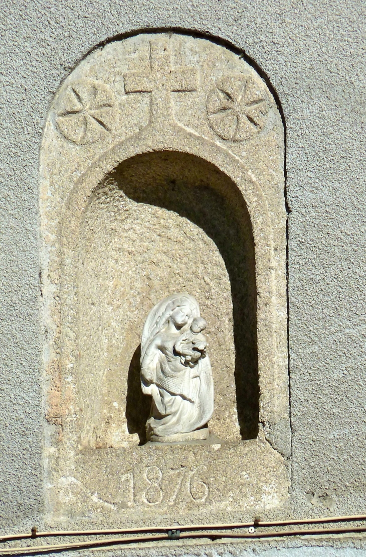 Niche de façade de maison - Corrèze