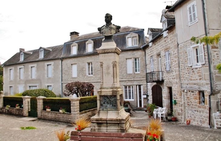 Statue - Corrèze