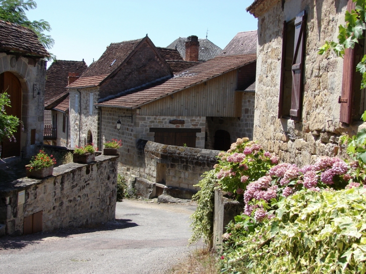 Dans les rues de Curemonte