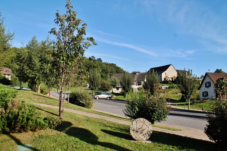 Le Village - Espagnac