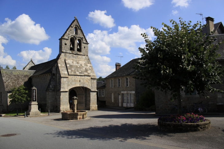 Place de l'eglise - Eyrein