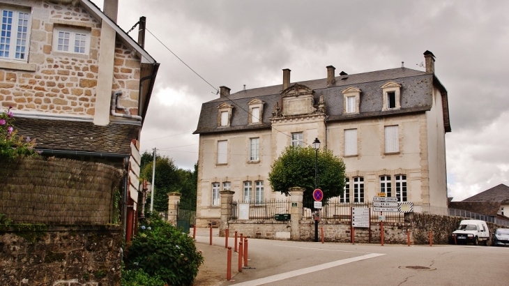 Le Village - Eyrein