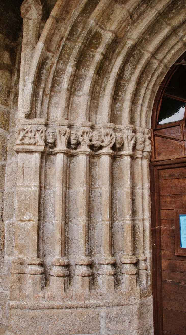 église St Pierre - Eyrein