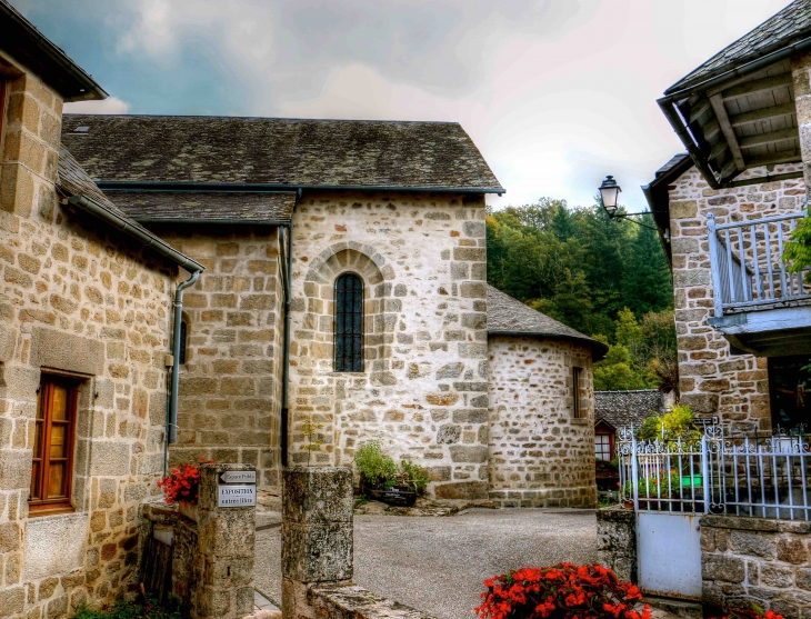 Eglise de Saint Pardoux - Gimel-les-Cascades