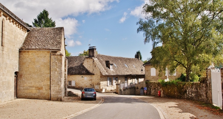 Le Village - La Roche-Canillac