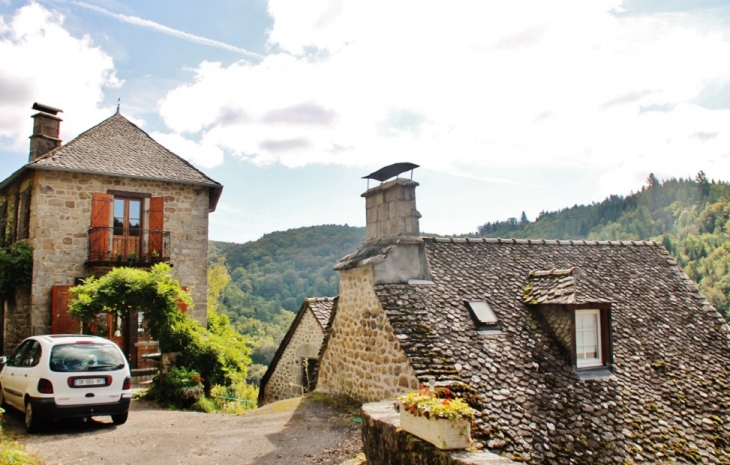 Le Village - La Roche-Canillac