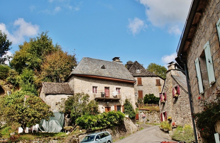 Le Village - La Roche-Canillac