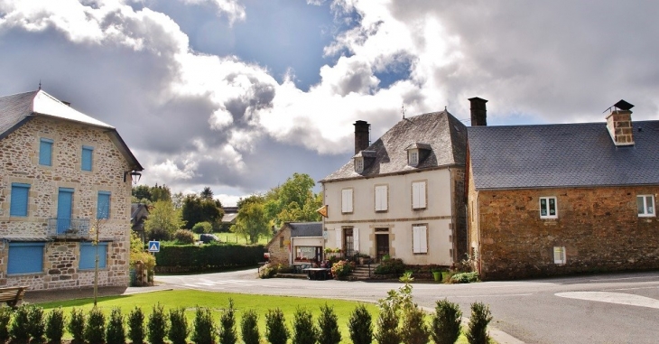 Le Village - Lafage-sur-Sombre