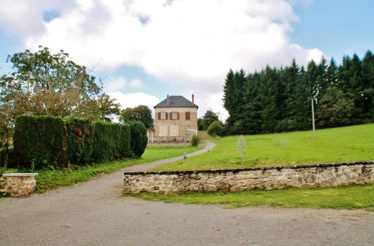 Le Village - Lafage-sur-Sombre