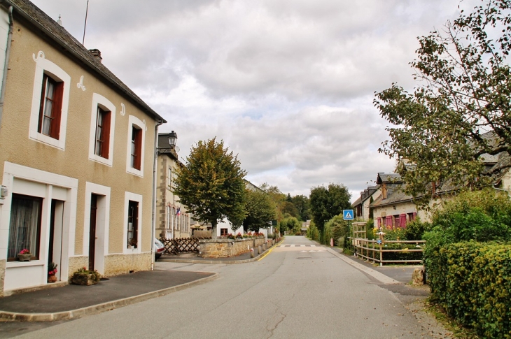 Le Village - Lamazière-Basse